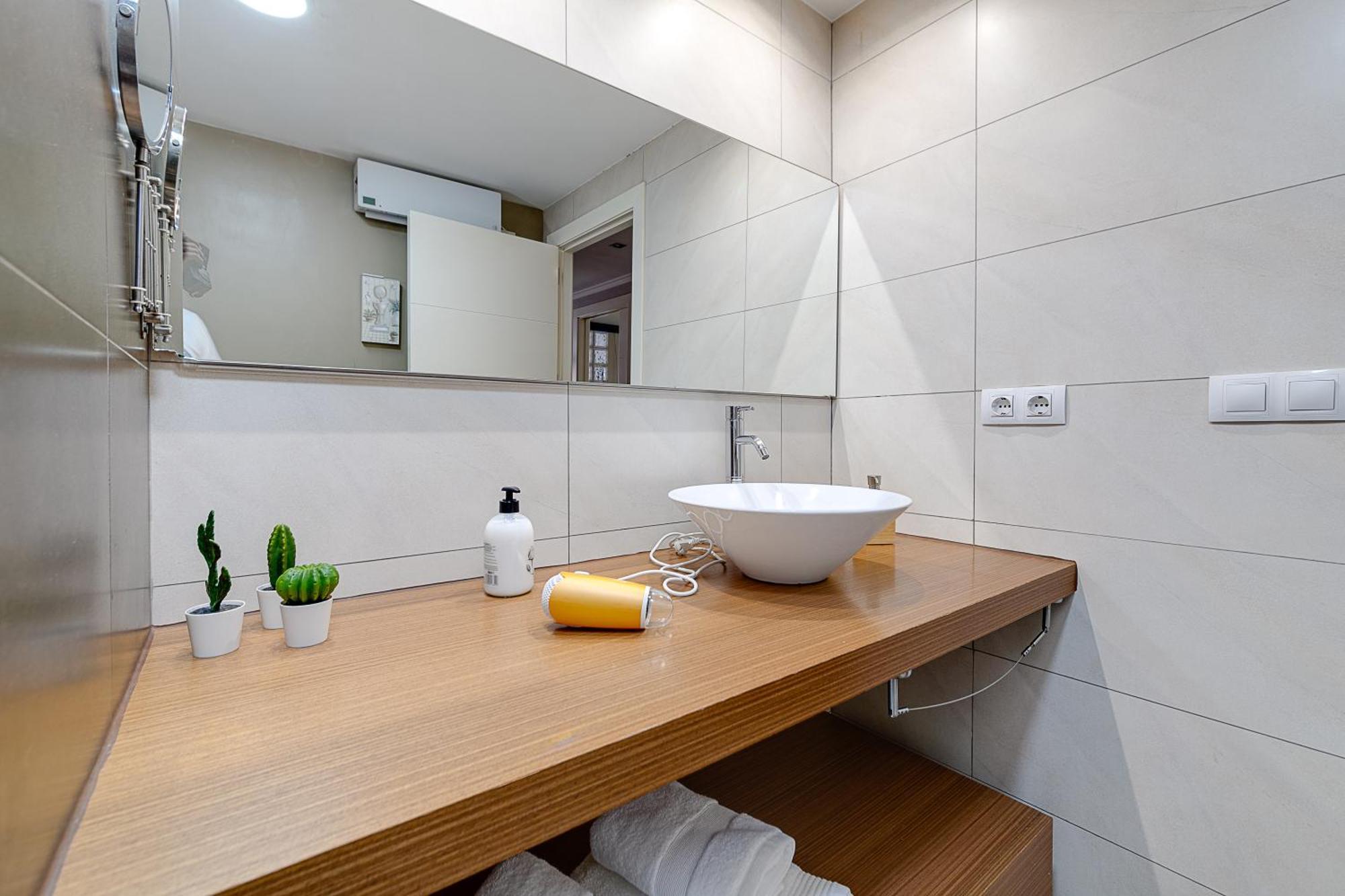 Hb Apartments - Mercado Central - Rambla Alicante - La Suite De La Playa Luaran gambar